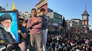 अजबच आहे! मोदींना शिव्या; खामेनींबद्दल दुःख