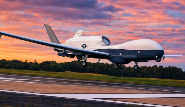 इराण तणावात अमेरिकेने महागडा MQ-4C ट्रायटन ड्रोन गमावला