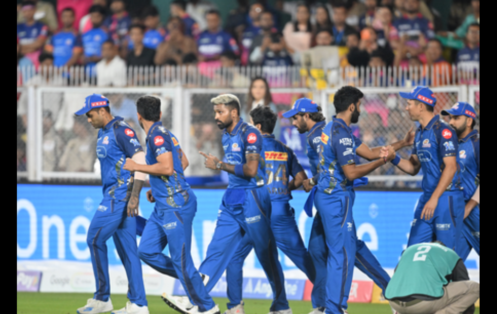 घरचा वाघ… परक्या मैदानावर मात्र मांजर!