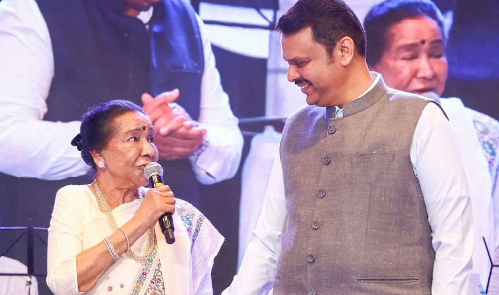 “मंगेशकर कुटुंबातील ईश्वरीय आवाज लाभलेला तारा निखळला”