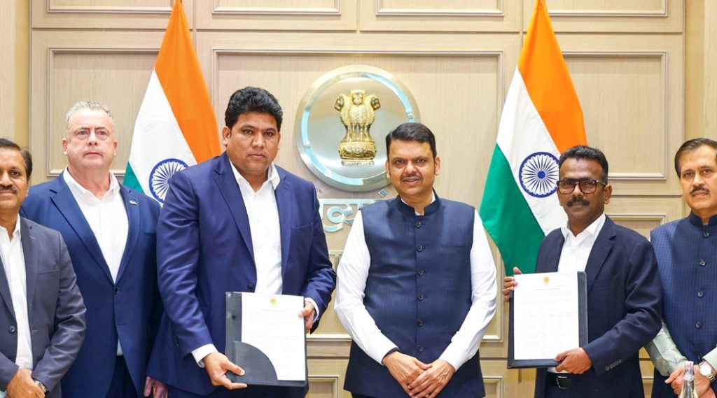 महाराष्ट्रात १.७५ लाख कोटींची मेगा गुंतवणूक