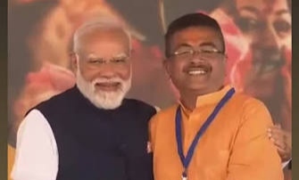 सातवे सोनेरी पान लिहीले जात आहे…
