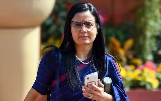 महुआ मोइत्रा यांच्यासमोर विमानात ‘चोर चोर, टीएमसी चोर’च्या घोषणा