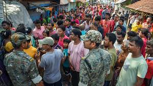 तृणमूलच्या कार्यकर्त्यांकडून धमक्या, दडपशाही, फाल्टामध्ये लोक उतरले रस्त्यांवर