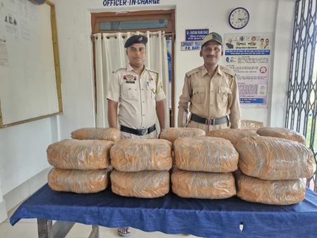 भारत-बांगलादेश सीमेवर दक्षिण त्रिपुरात ३४ किलो गांजा जप्त