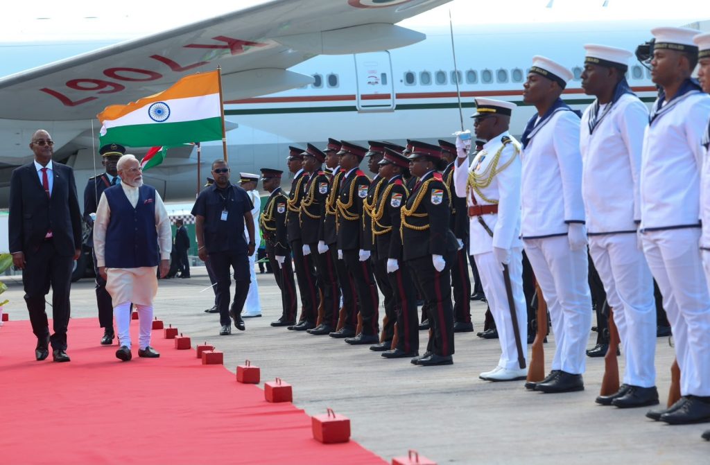 ११ वर्षांनंतर सेशेल्स दौरा, पंतप्रधान मोदी दाखल