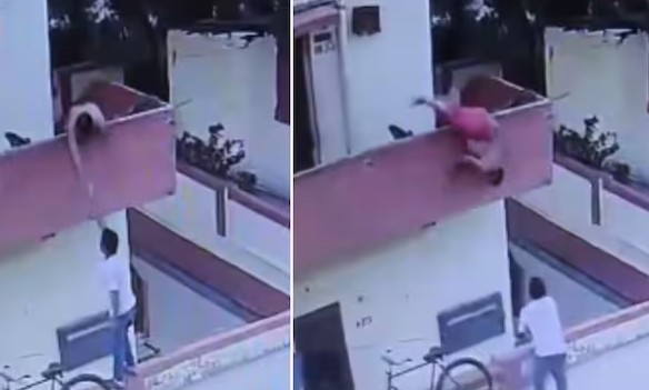 आईस्क्रीम घेण्याच्या नादात बाल्कनीवरून कोसळला युवक