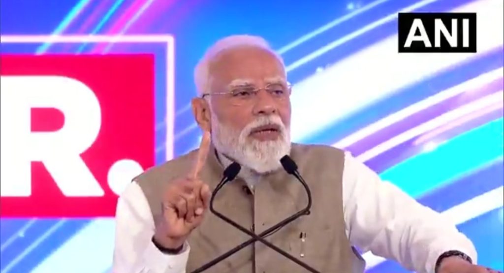 ‘काँग्रेसलाही विश्वास आहे की, काम करून दाखवतील ते मोदीच!’
