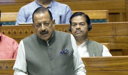 विरोधकांच्या गदारोळात ‘सार्वजनिक परीक्षा दुरुस्ती विधेयक २०२६’ संसदेत सादर