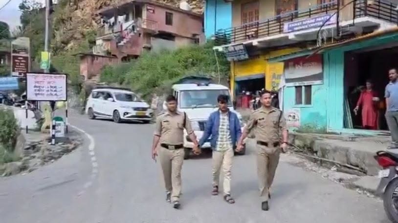 पंतप्रधान मोदींचा एडिटेड फोटो पोस्ट; देहरादूनमधील युवकाला अटक