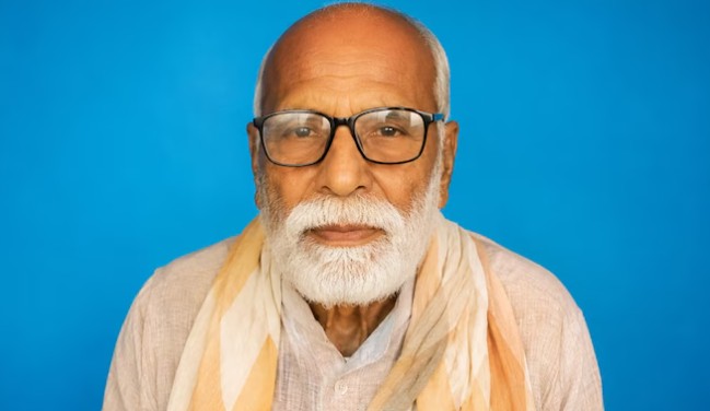 पेन्शन काढायला गेलेल्या ८२ वर्षीय वृद्धाच्या खात्यात दिसले ७५९ कोटी!