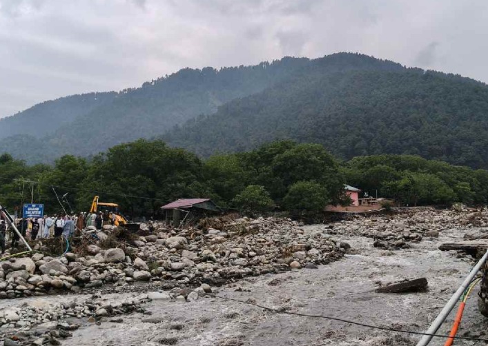 पहलगाममध्ये ढगफुटीचा कहर