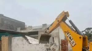 हरियाणातील कुरुक्षेत्रमध्ये पुजाऱ्यावर हल्ला करणाऱ्या आरोपीच्या घरावर बुलडोझर