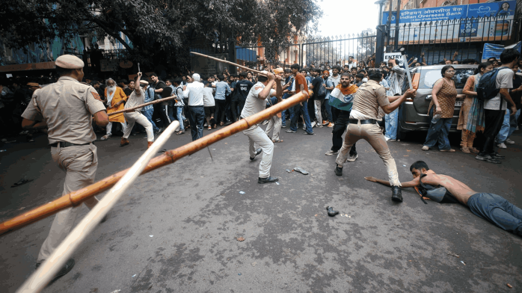 “आंदोलक विद्यार्थ्यांना मारहाणीचं पाप विरोधकांचं”