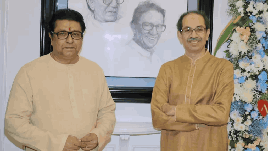 मुंबईच्या मोर्चात घुसलात तर फटकवून काढू, राज ठाकरेंचा इशारा