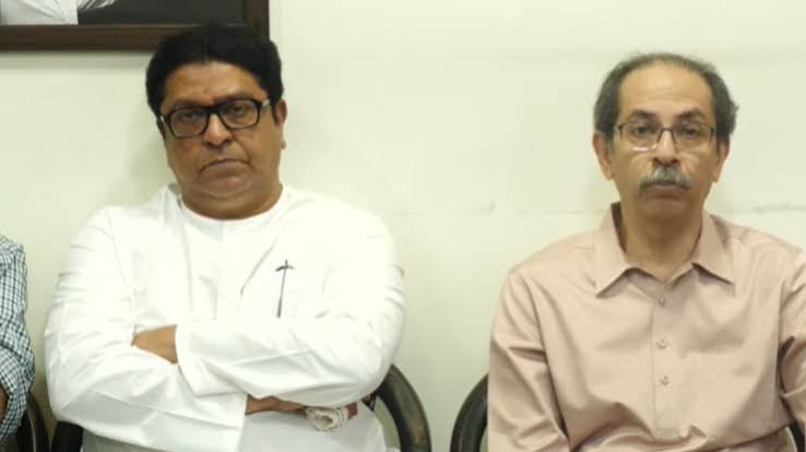 ठाकरे बंधूंचा मोर्चा की व्यासपीठावर जल्लोष ?