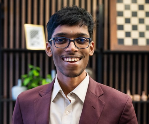 सिंकफील्ड कपमध्ये प्रज्ञानानंदचा ‘चेकमेट’! सिंडारोववर दमदार विजय