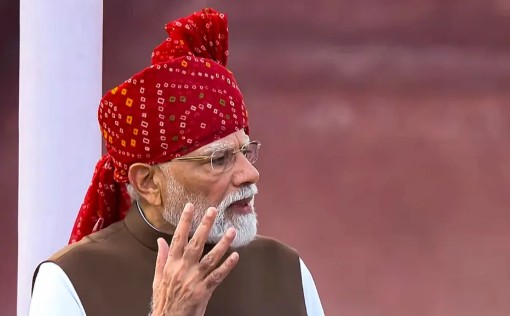 ‘शस्त्रधारी नक्षलवाद’ संपवला, आता लक्ष्य ‘वैचारिक नक्षलवाद’!