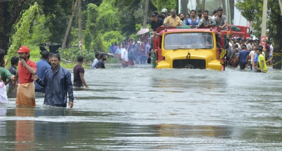 केरळममध्ये पूर आणि भूस्खलनाचा भीषण कहर; आतापर्यंत ८ जणांचा मृत्यू