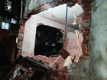 कोल्हापूरात बंद घरात जिलेटिनच्या काड्यांचा भीषण स्फोट