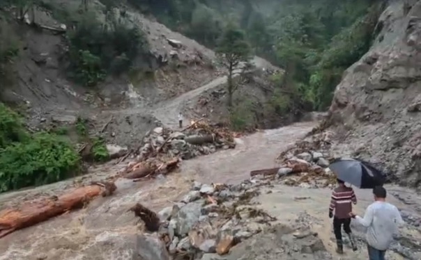 अरुणाचलमध्ये पुराचा हाहाकार; ५ जवान बेपत्ता