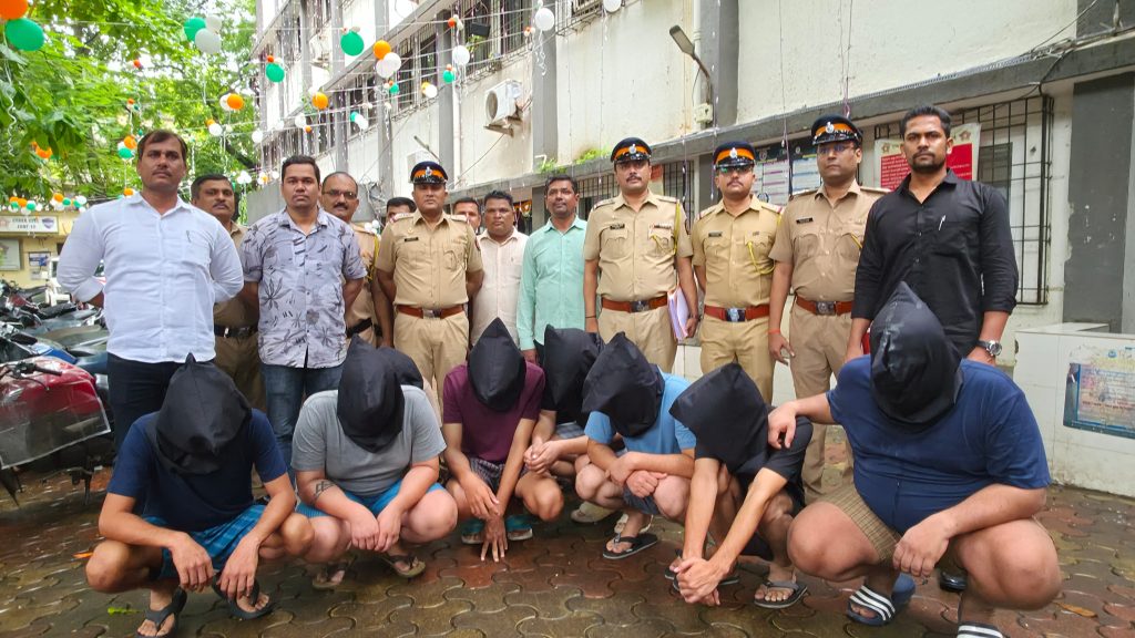 इंजिनिअरिंगसाठी प्रवेशाचे आमिष दाखवणारी टोळी उद्ध्वस्त
